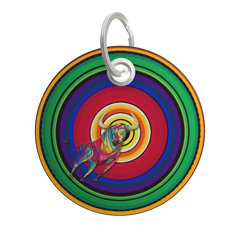 Stier Schlüsselanhänger – Rundes „Checking Bull“- Design auf Leder