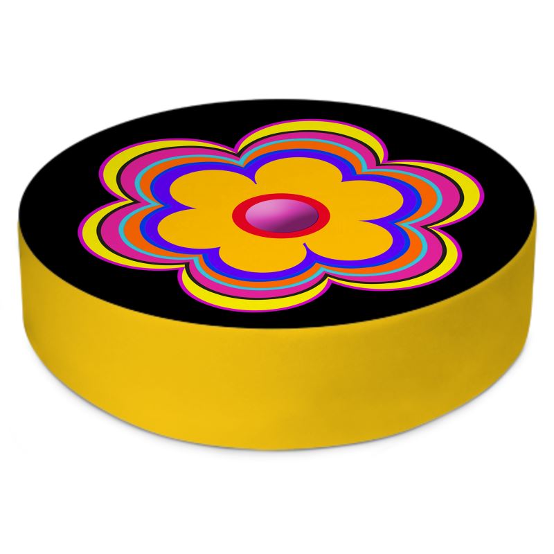 Rundes Design-Sitzkissen Flower Power Color Bloom mit psychedelischen Blumenmustern in Pink, Orange und Rot, gelbe Umrandung